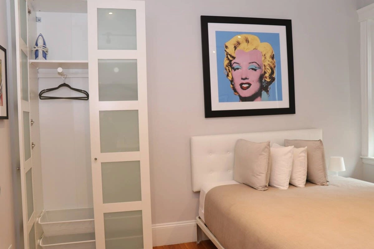 Steps to the Green Line & Minutes from Boston! 31 - Foto 5